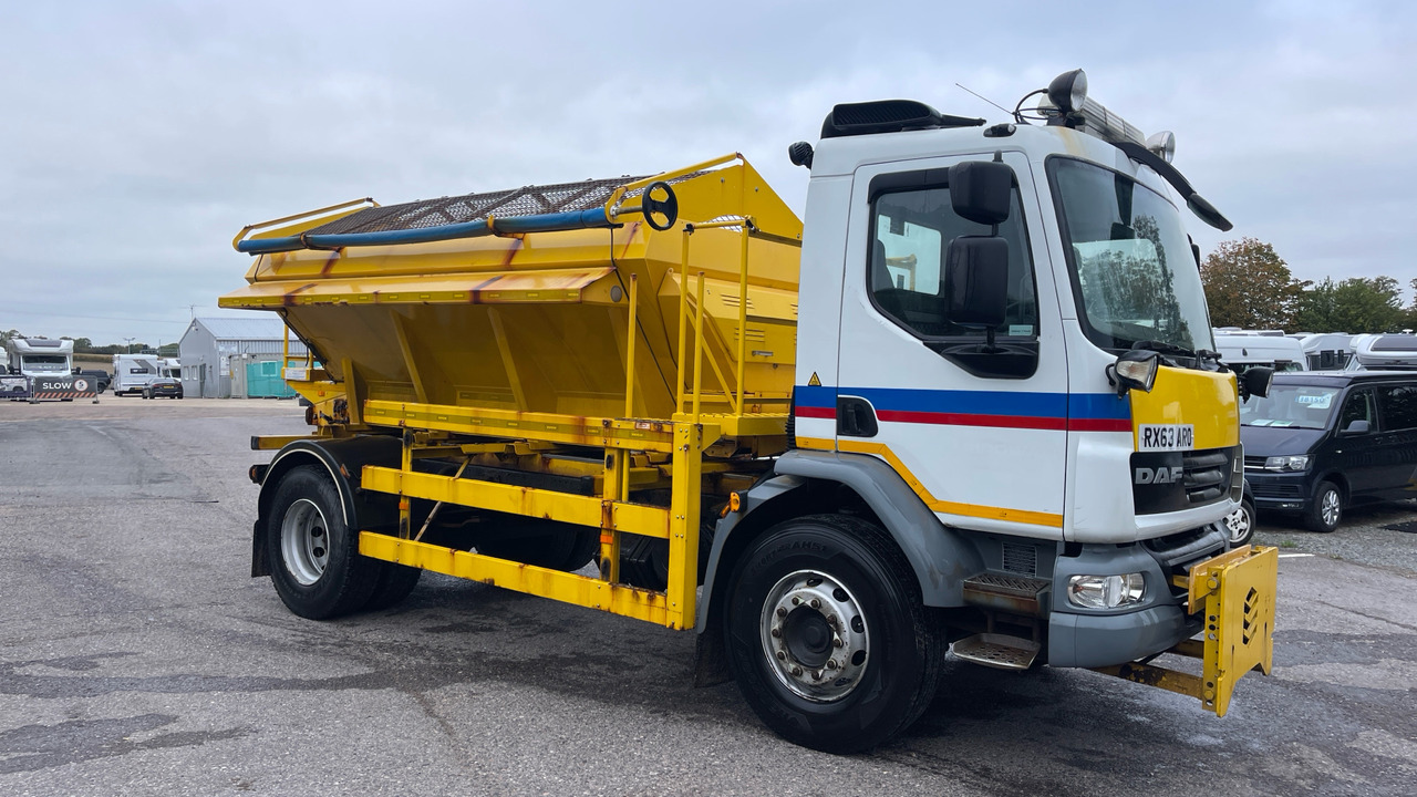DAF LF  55.220 - Снегорин: снимка 1 DAF LF  55.220 - Снегорин: снимка 1