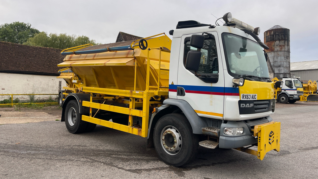 DAF LF 55.220 - Снегорин: снимка 1 DAF LF 55.220 - Снегорин: снимка 1