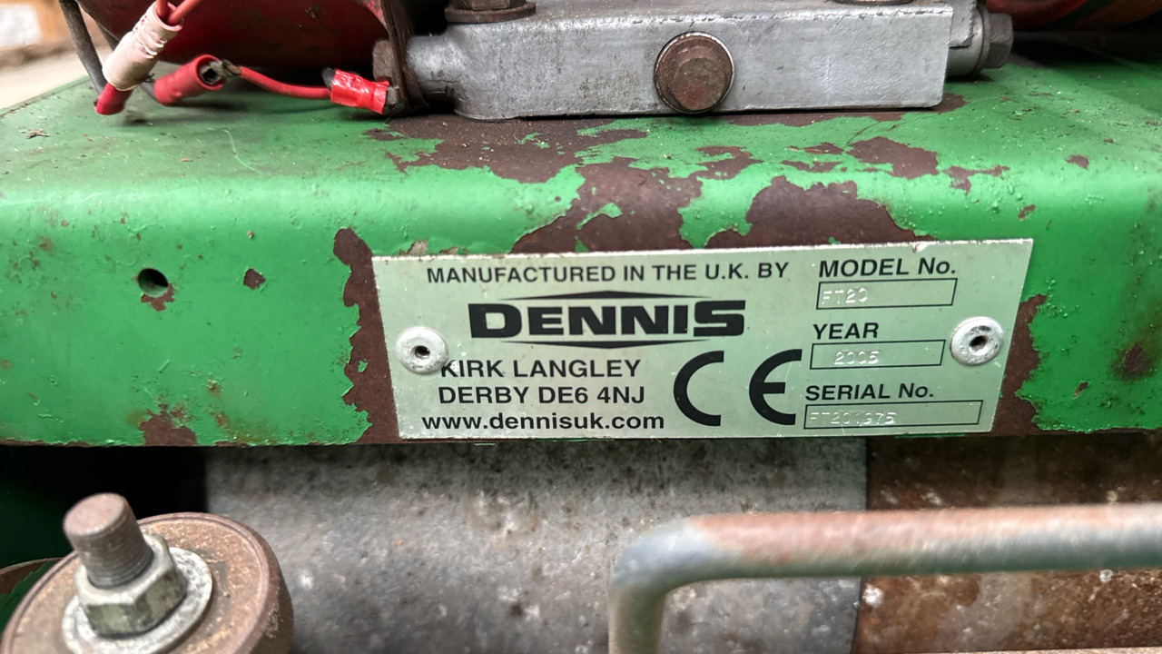 DENNIS FT20 PEDESTRIAN CYLINDER MOWER WITH 9K UNIT AND GRASS BOX - Строително оборудване: снимка 5 DENNIS FT20 PEDESTRIAN CYLINDER MOWER WITH 9K UNIT AND GRASS BOX - Строително оборудване: снимка 5
