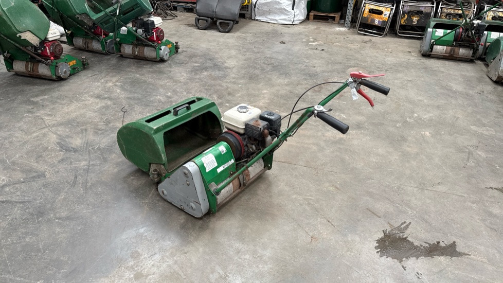DENNIS FT510 PEDESTRIAN CYLINDER MOWER WITH 5K UNIT AND GRASS BOX - Строително оборудване: снимка 3 DENNIS FT510 PEDESTRIAN CYLINDER MOWER WITH 5K UNIT AND GRASS BOX - Строително оборудване: снимка 3