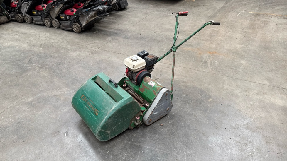 DENNIS FT510 PEDESTRIAN CYLINDER MOWER WITH 5K UNIT AND GRASS BOX - Строително оборудване: снимка 2 DENNIS FT510 PEDESTRIAN CYLINDER MOWER WITH 5K UNIT AND GRASS BOX - Строително оборудване: снимка 2