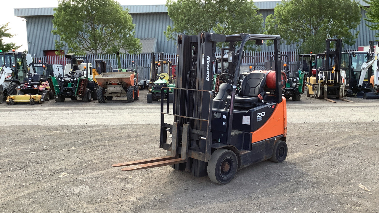 DOOSAN PRO-20 - Газокар: снимка 1 DOOSAN PRO-20 - Газокар: снимка 1