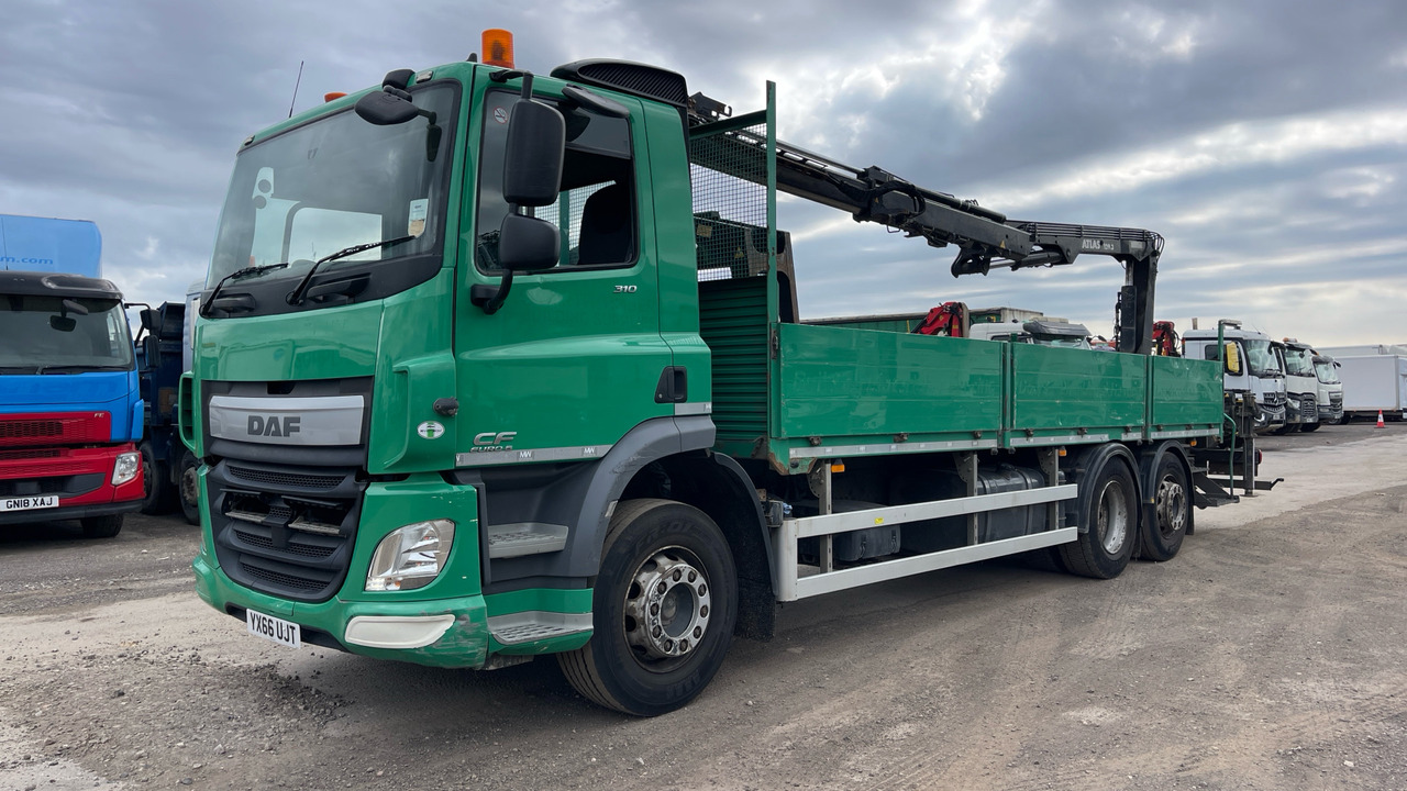 Daf CF 310 - Бордови камион, Камион с кран: снимка 2 Daf CF 310 - Бордови камион, Камион с кран: снимка 2