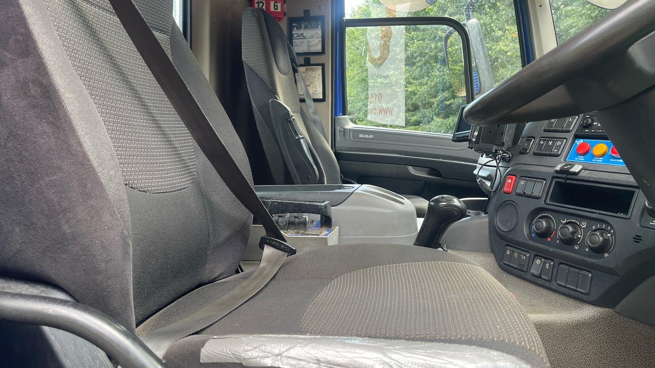 Daf CF 330 - Бордови камион, Камион с кран: снимка 5 Daf CF 330 - Бордови камион, Камион с кран: снимка 5