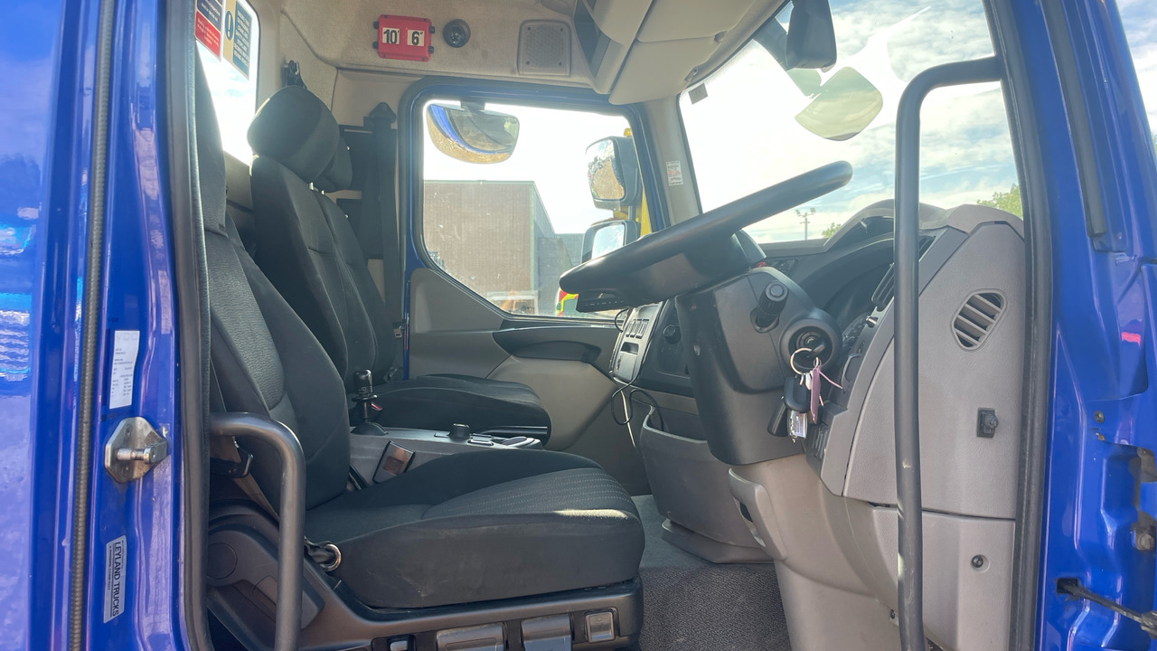 Daf LF 210 - Бордови камион, Камион с кран: снимка 5 Daf LF 210 - Бордови камион, Камион с кран: снимка 5