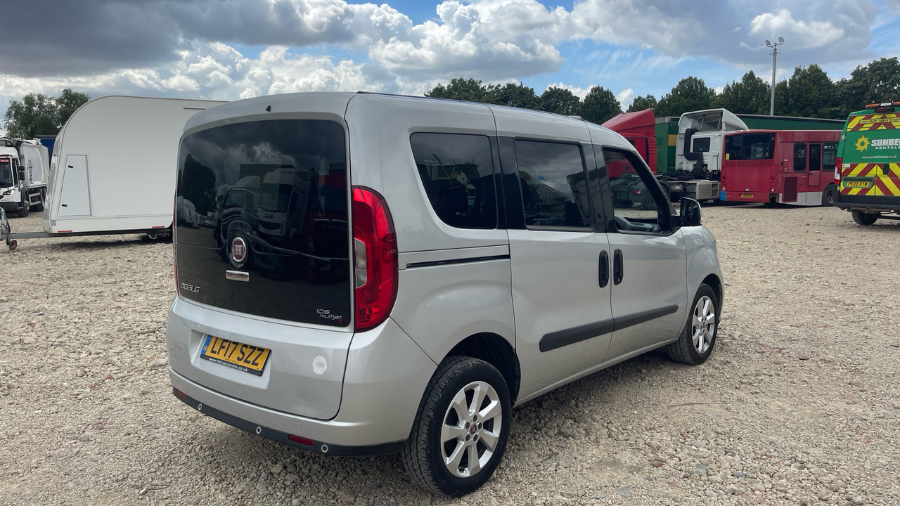 FIAT DOBLO 1.6 MULTIJET - Бус с двойна кабина: снимка 4 FIAT DOBLO 1.6 MULTIJET - Бус с двойна кабина: снимка 4