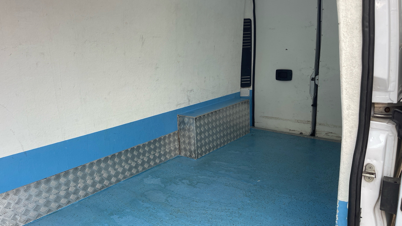 Хладилен бус FIAT DUCATO 35 2.3 MULTI JET 140PS: снимка 15 Хладилен бус FIAT DUCATO 35 2.3 MULTI JET 140PS: снимка 15