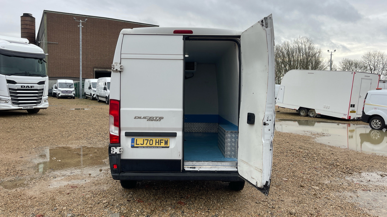 Хладилен бус FIAT DUCATO 35 2.3 MULTI JET 140PS: снимка 10 Хладилен бус FIAT DUCATO 35 2.3 MULTI JET 140PS: снимка 10