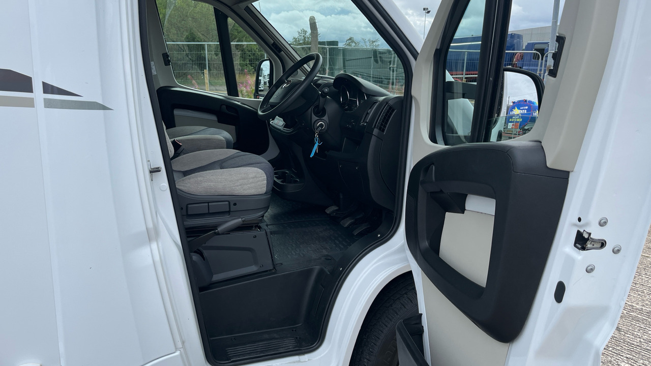 FIAT DUCATO WEINSBERG CARAHOME - Алковен кемпер: снимка 5 FIAT DUCATO WEINSBERG CARAHOME - Алковен кемпер: снимка 5