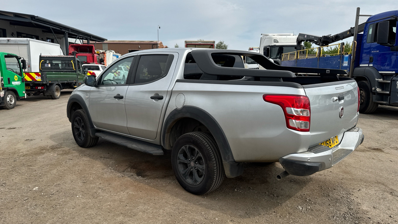 FIAT FULLBACK 2.4 180HP CROSS - Пикап, Бус с двойна кабина: снимка 3 FIAT FULLBACK 2.4 180HP CROSS - Пикап, Бус с двойна кабина: снимка 3