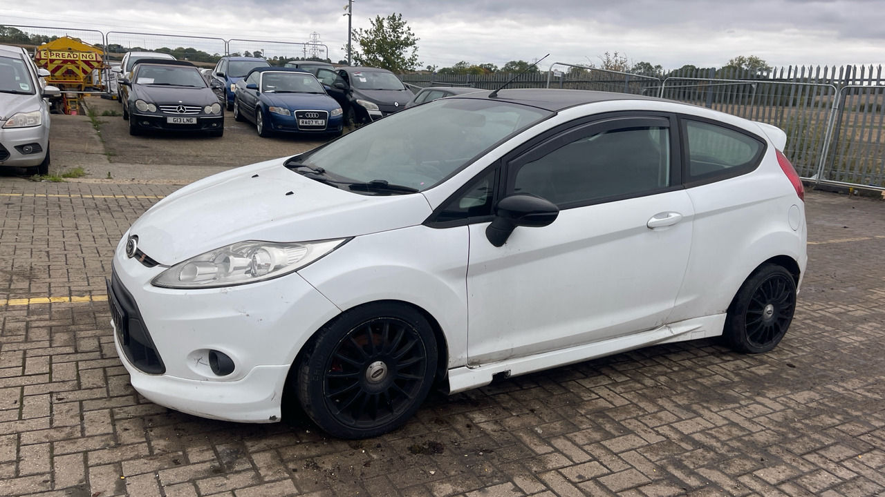 FORD FIESTA S 90 1.6 TDCI ZETEC - Хечбек: снимка 2 FORD FIESTA S 90 1.6 TDCI ZETEC - Хечбек: снимка 2