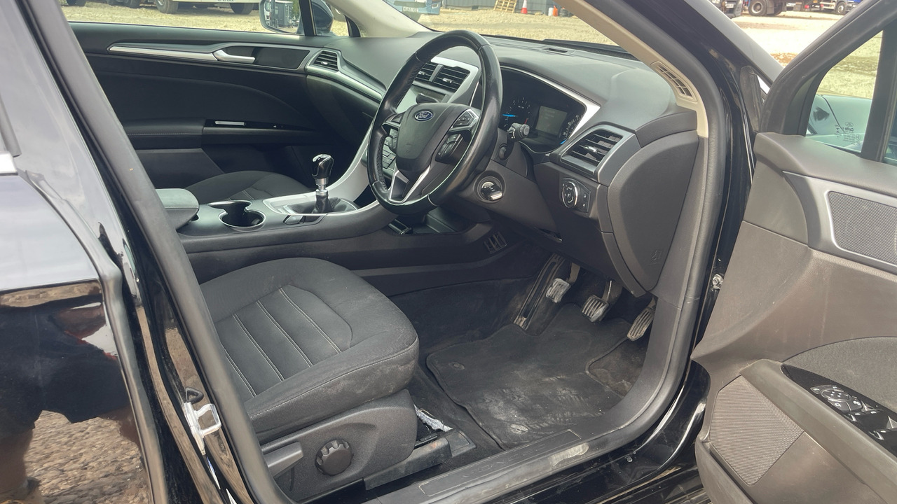 FORD MONDEO 2.0 ECO BLUE ZETEC - Комби: снимка 5 FORD MONDEO 2.0 ECO BLUE ZETEC - Комби: снимка 5
