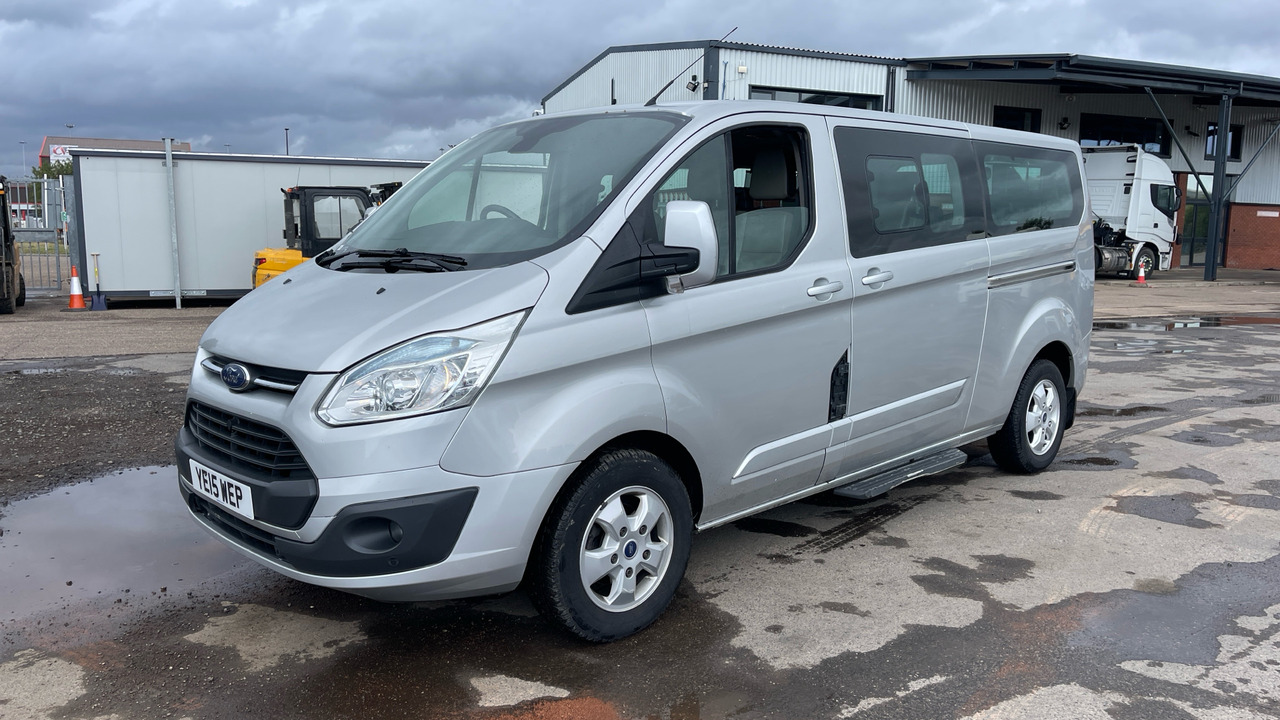 FORD TOURNEO CUSTOM 300 2.2 TDCi 125PS - Микробус, Пътнически бус: снимка 2 FORD TOURNEO CUSTOM 300 2.2 TDCi 125PS - Микробус, Пътнически бус: снимка 2