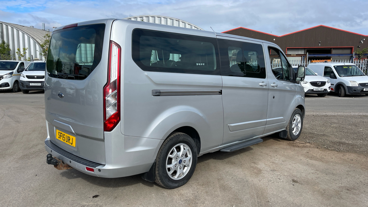 FORD TOURNEO CUSTOM 300 2.2 TDCi 125PS - Микробус, Пътнически бус: снимка 4 FORD TOURNEO CUSTOM 300 2.2 TDCi 125PS - Микробус, Пътнически бус: снимка 4
