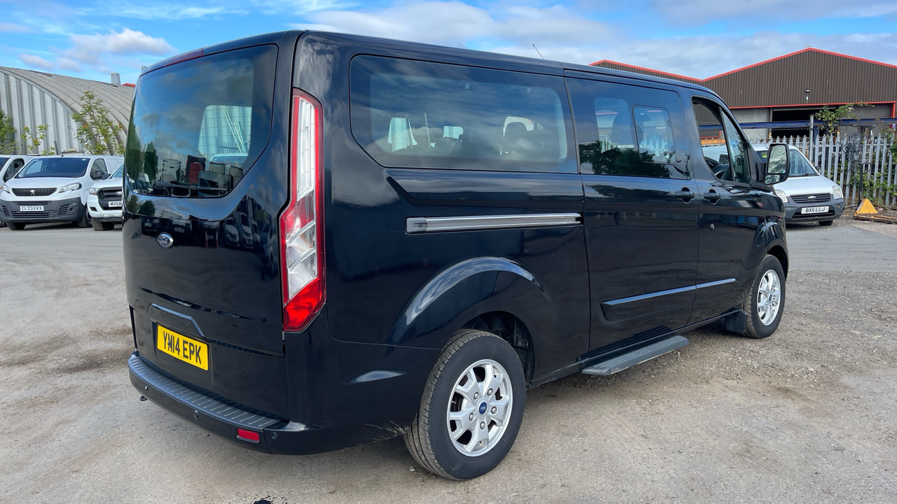 FORD TOURNEO CUSTOM 300 2.2 TDCi 125PS - Микробус, Пътнически бус: снимка 4 FORD TOURNEO CUSTOM 300 2.2 TDCi 125PS - Микробус, Пътнически бус: снимка 4