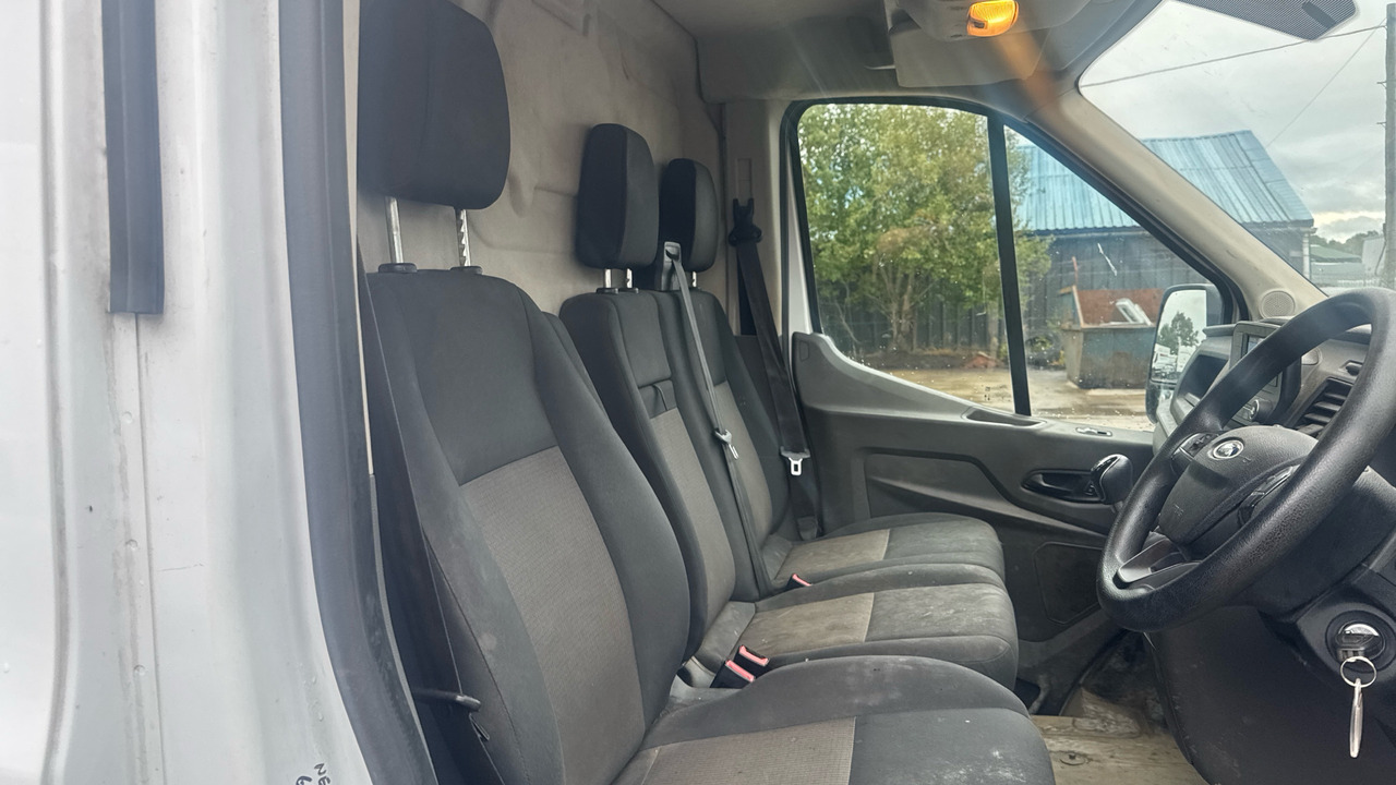 Товарен бус FORD TRANSIT 2.0 EcoBlue 130ps Leader: снимка 8