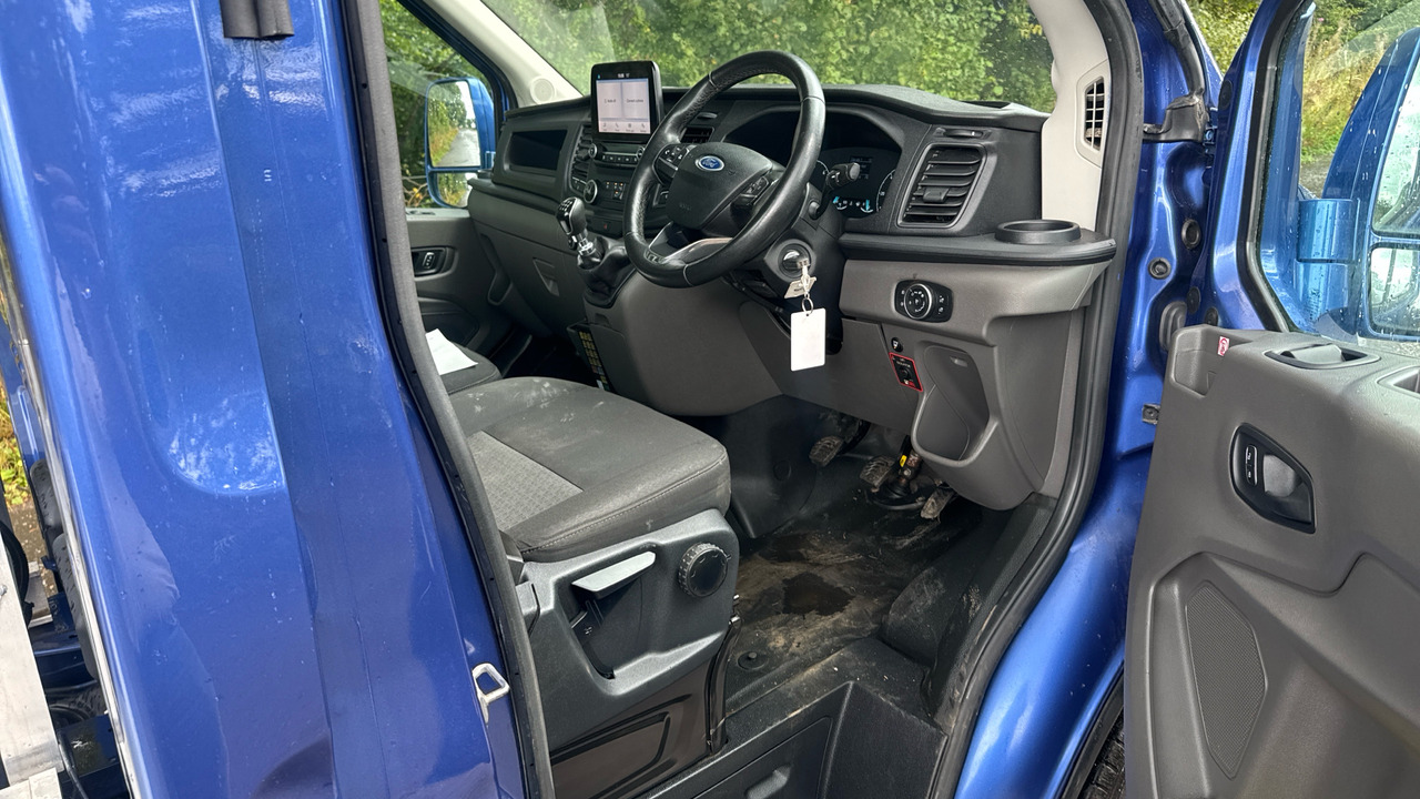 FORD TRANSIT 350 LEADER 2.0 ECOBLUE 130PS - Камион пътна помощ: снимка 5 FORD TRANSIT 350 LEADER 2.0 ECOBLUE 130PS - Камион пътна помощ: снимка 5