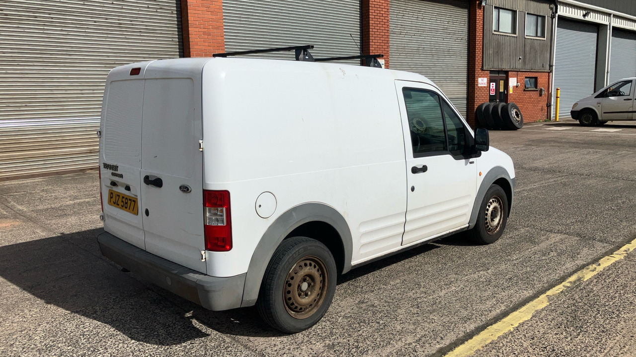 FORD TRANSIT CONNECT T200 1.8 TDCI 75PS - Малък ван: снимка 4 FORD TRANSIT CONNECT T200 1.8 TDCI 75PS - Малък ван: снимка 4