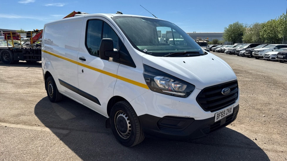 FORD TRANSIT CUSTOM 300 2.0 ECOBLUE 105PS - Товарен бус: снимка 1 FORD TRANSIT CUSTOM 300 2.0 ECOBLUE 105PS - Товарен бус: снимка 1