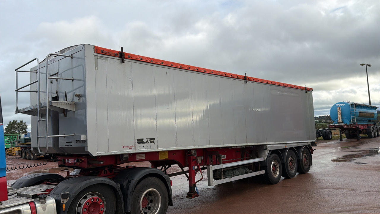 FRUEHAUF TIPPER TASSC - Самосвал полуремарке: снимка 1 FRUEHAUF TIPPER TASSC - Самосвал полуремарке: снимка 1