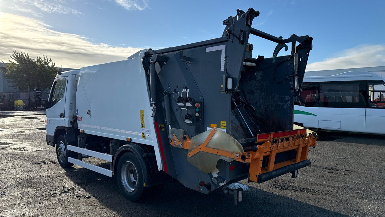 FUSO CANTER  7C15 - Боклукчийска кола: снимка 3 FUSO CANTER  7C15 - Боклукчийска кола: снимка 3