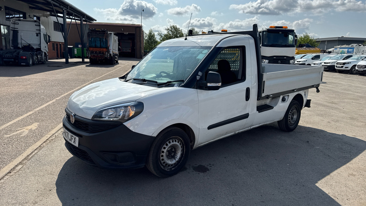 Fiat Doblo Work Up 1.6 MULTIJET 16V - Бордови бус: снимка 2 Fiat Doblo Work Up 1.6 MULTIJET 16V - Бордови бус: снимка 2