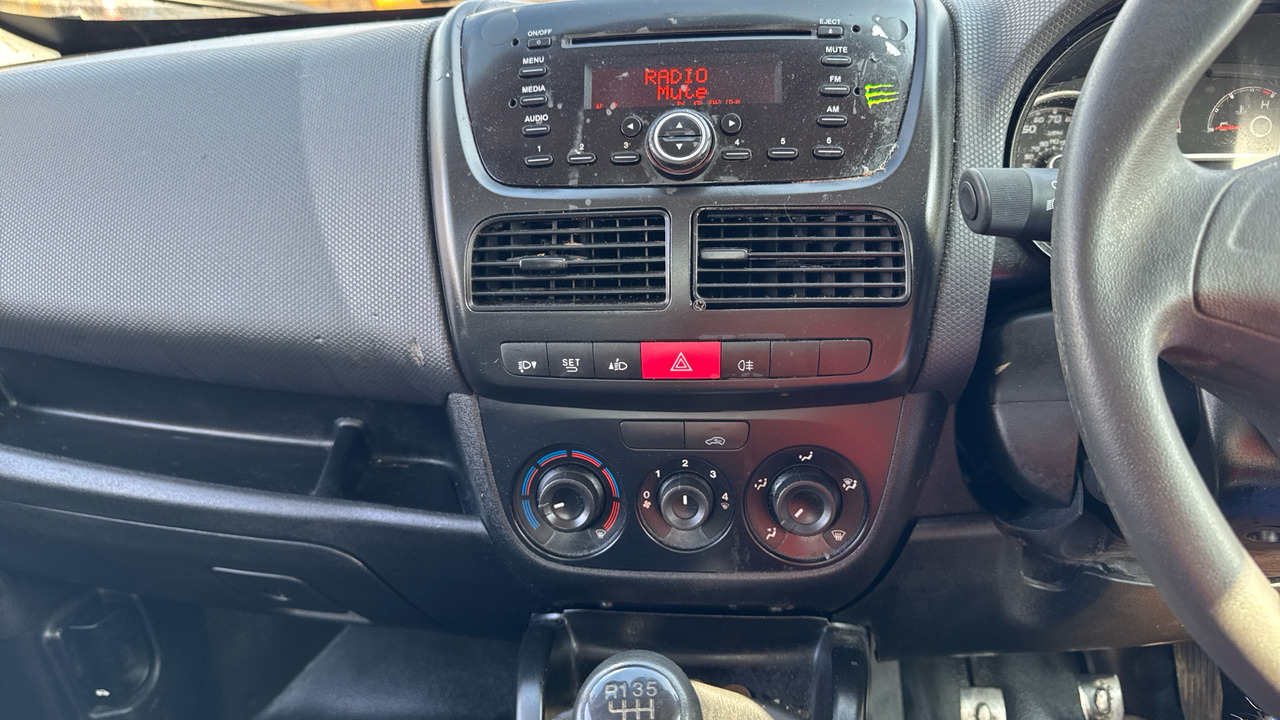 Бордови бус Fiat Doblo Work Up 1.6 MULTIJET 16V: снимка 7