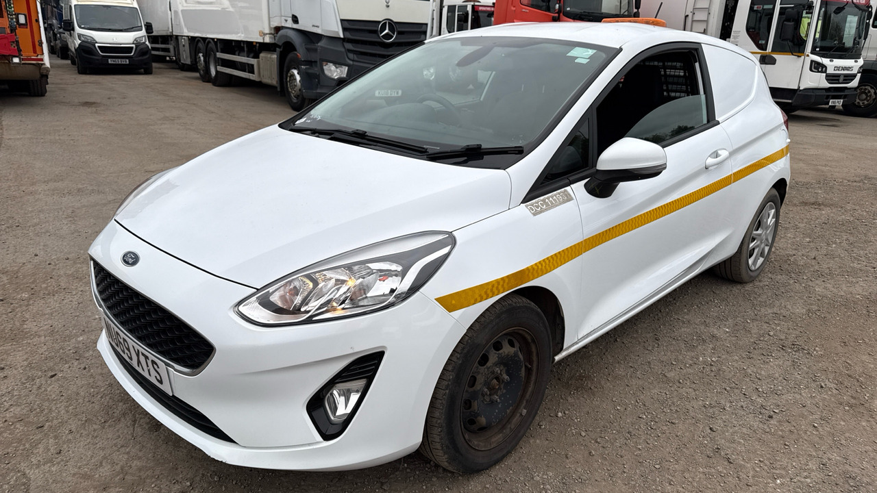 Ford Fiesta 1.5 TDCI - Лек автомобил: снимка 2 Ford Fiesta 1.5 TDCI - Лек автомобил: снимка 2