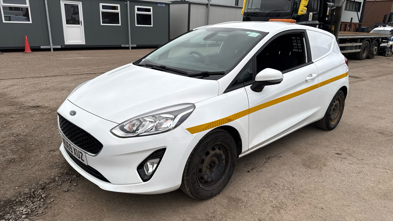 Ford Fiesta 1.5 TDCi - Лек автомобил: снимка 2 Ford Fiesta 1.5 TDCi - Лек автомобил: снимка 2