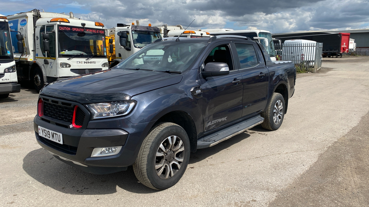 Ford Ranger WILDTRAK 200 3.2 TDCi - Пикап, Бус с двойна кабина: снимка 2 Ford Ranger WILDTRAK 200 3.2 TDCi - Пикап, Бус с двойна кабина: снимка 2