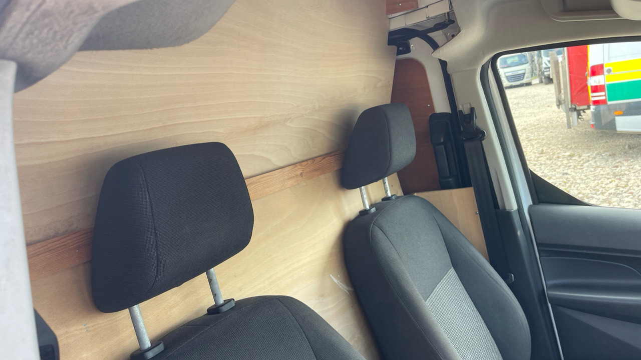 Малък ван Ford Transit Connect 200 1.5 TDCI 100PS: снимка 8