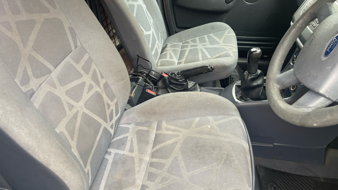 Ford Transit Connect T200 TDCi 75ps - Малък ван: снимка 5 Ford Transit Connect T200 TDCi 75ps - Малък ван: снимка 5