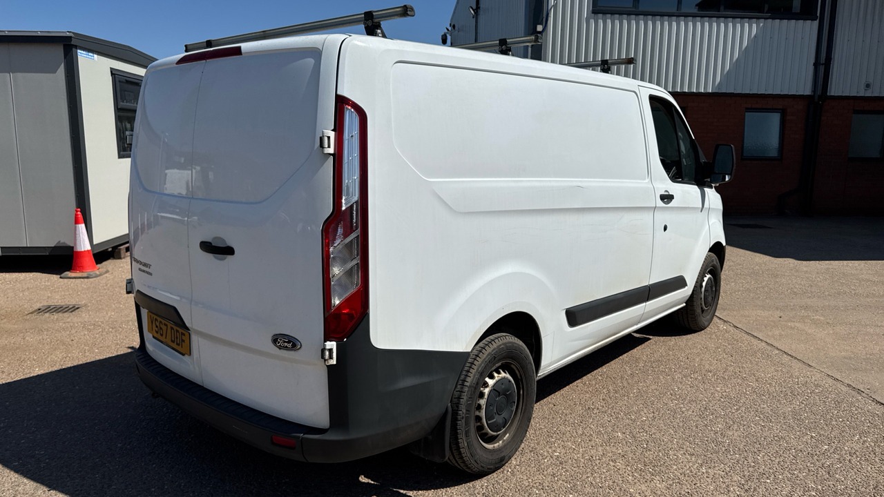 Ford Transit Custom 290 2.0 TDCi 105PS - Малък ван: снимка 4 Ford Transit Custom 290 2.0 TDCi 105PS - Малък ван: снимка 4