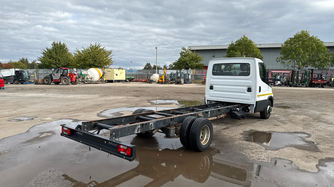 IVECO DAILY 70-180 - Шаси кабина: снимка 4 IVECO DAILY 70-180 - Шаси кабина: снимка 4