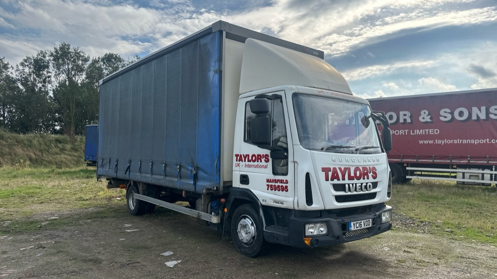 IVECO EUROCARGO  75E16 - Камион с брезент: снимка 1 IVECO EUROCARGO  75E16 - Камион с брезент: снимка 1