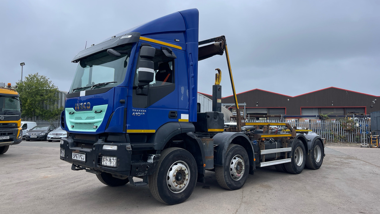 IVECO TRAKKER 410 - Мултилифт с кука камион: снимка 2 IVECO TRAKKER 410 - Мултилифт с кука камион: снимка 2