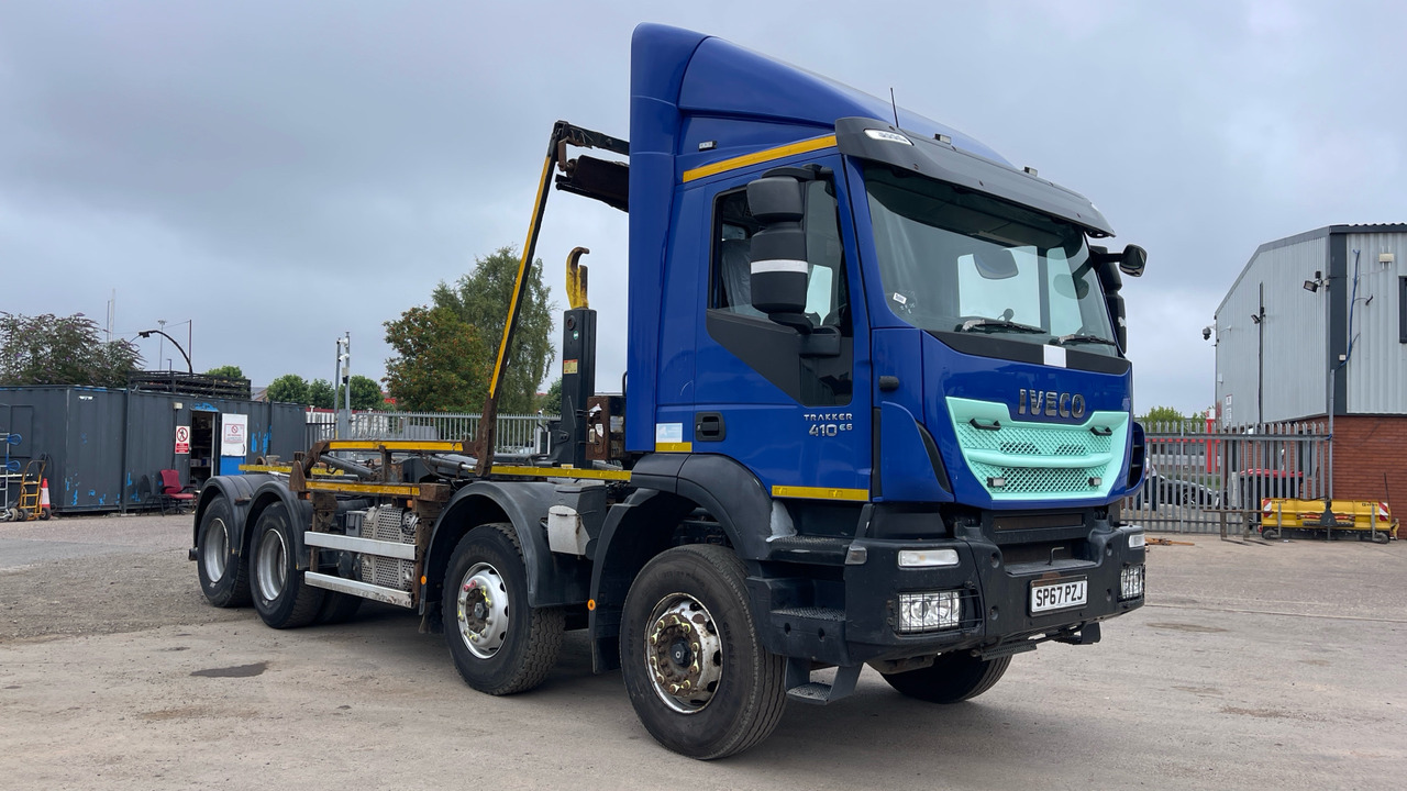 IVECO TRAKKER 410 - Мултилифт с кука камион: снимка 1 IVECO TRAKKER 410 - Мултилифт с кука камион: снимка 1