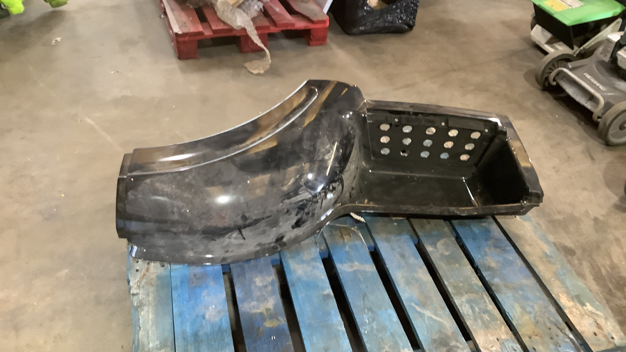 IVECO WHEEL ARCH & STEP - Строително оборудване: снимка 1 IVECO WHEEL ARCH & STEP - Строително оборудване: снимка 1