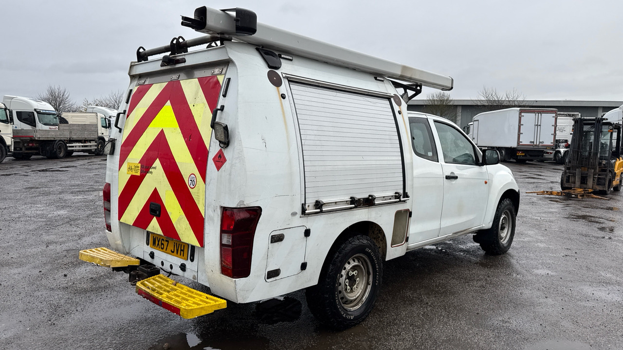 Isuzu D-Max 1.9 - Пикап, Бус с двойна кабина: снимка 4 Isuzu D-Max 1.9 - Пикап, Бус с двойна кабина: снимка 4