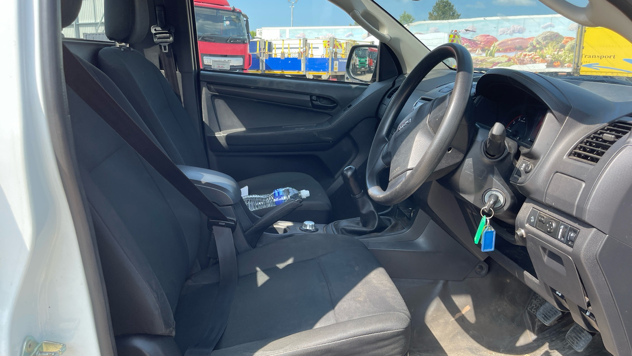 Isuzu D-Max - Автовишка: снимка 5 Isuzu D-Max - Автовишка: снимка 5