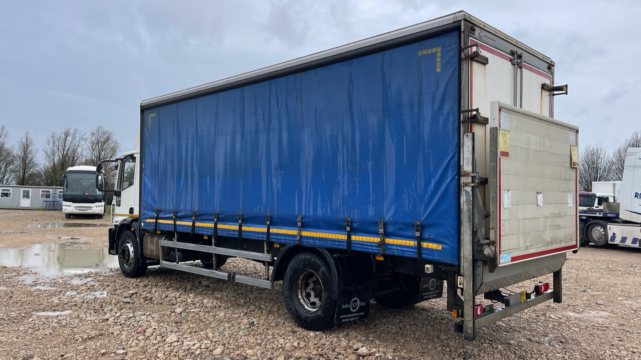 Iveco Eurocargo 180E25 - Камион с брезент: снимка 3 Iveco Eurocargo 180E25 - Камион с брезент: снимка 3