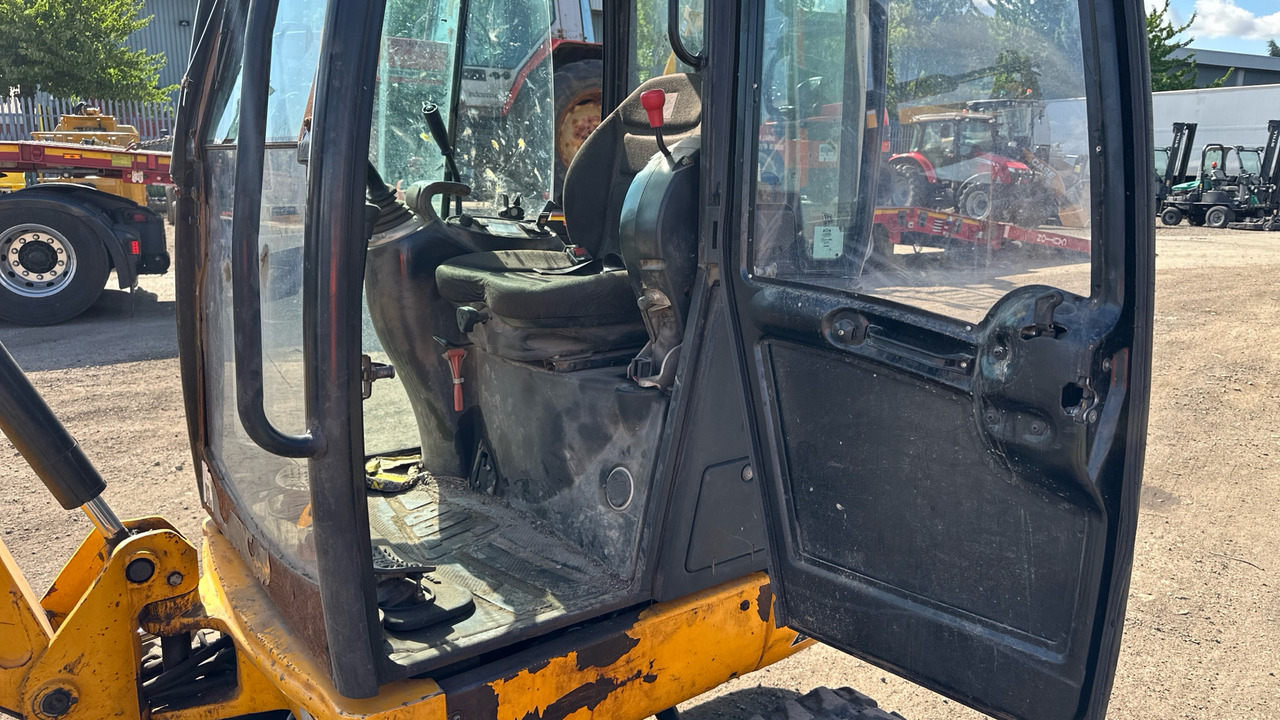 JCB 8018 CTS GRAVEMASTER - Мини багер: снимка 5 JCB 8018 CTS GRAVEMASTER - Мини багер: снимка 5