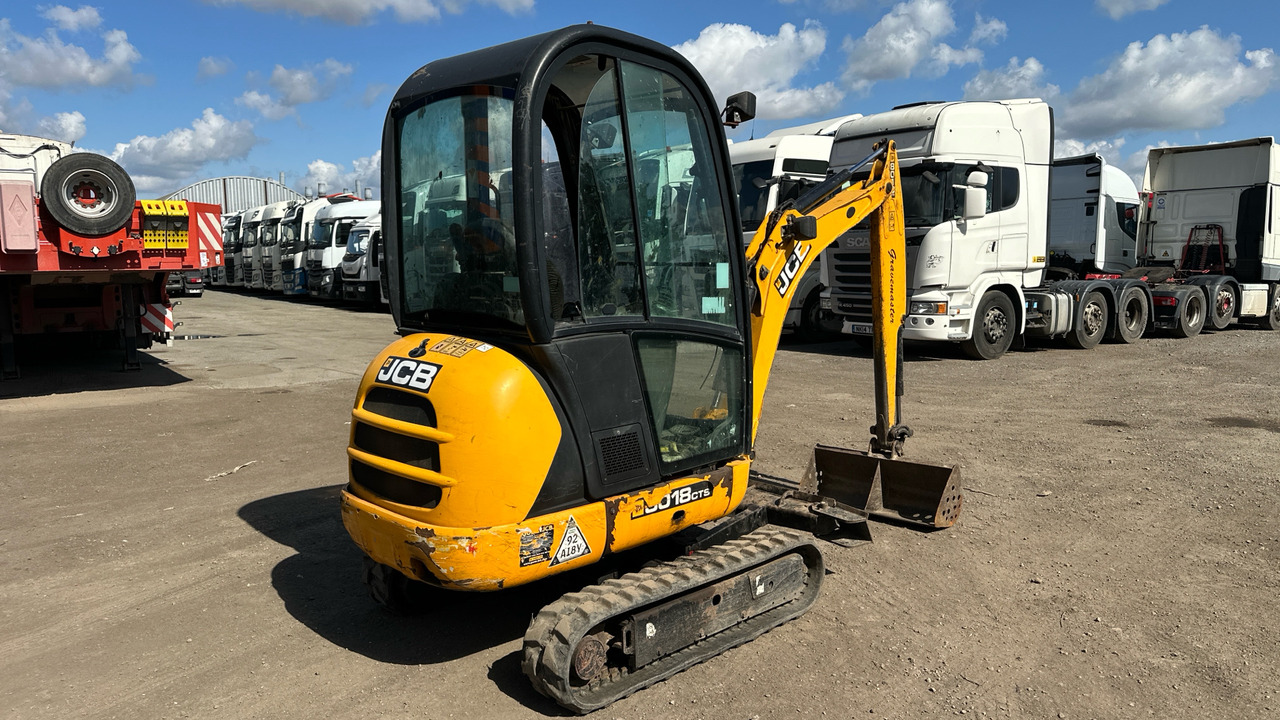 JCB 8018 CTS GRAVEMASTER - Мини багер: снимка 4 JCB 8018 CTS GRAVEMASTER - Мини багер: снимка 4