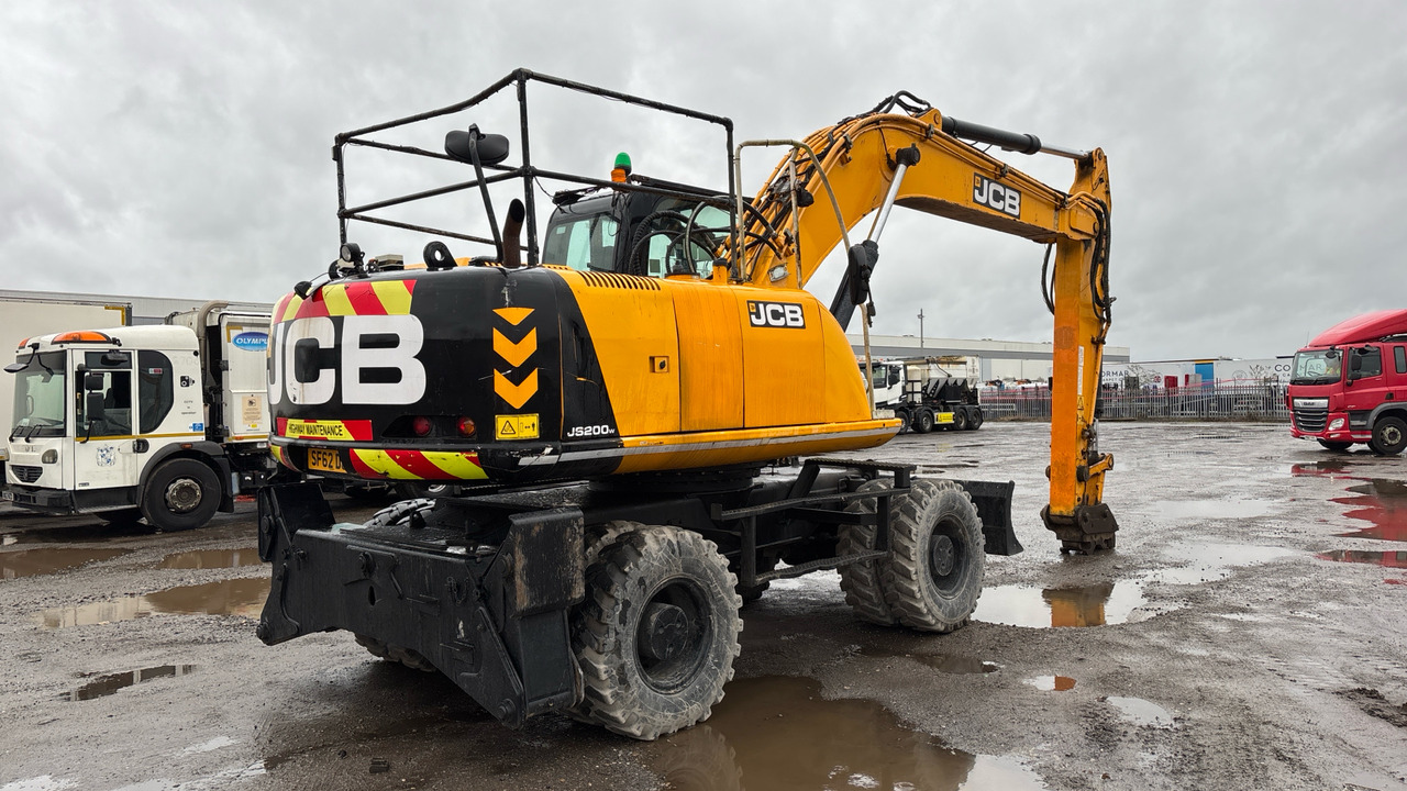 JCB JS200W - Колесен багер: снимка 4 JCB JS200W - Колесен багер: снимка 4