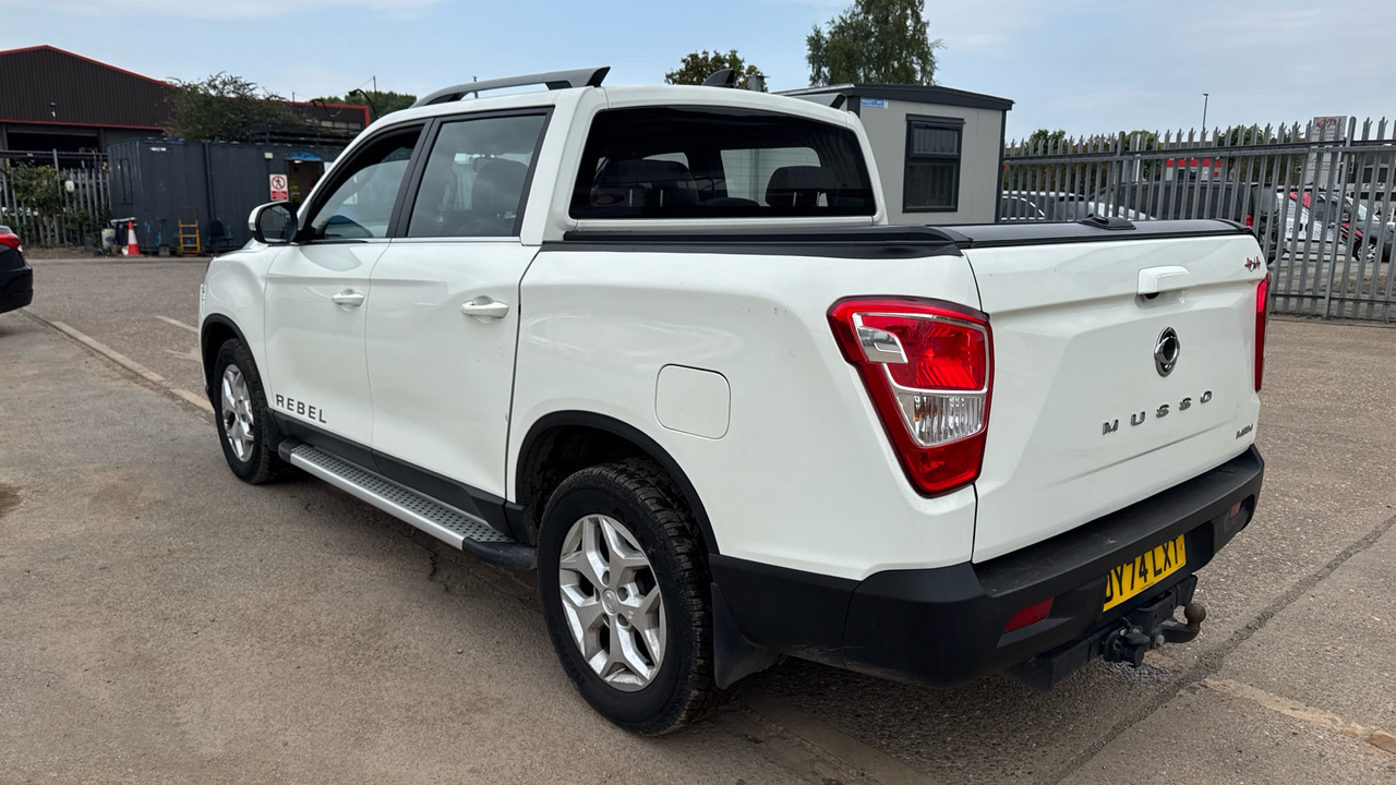 KGM MUSSO 2.2 Double Cab Pick Up Rebel - Пикап, Бус с двойна кабина: снимка 3 KGM MUSSO 2.2 Double Cab Pick Up Rebel - Пикап, Бус с двойна кабина: снимка 3