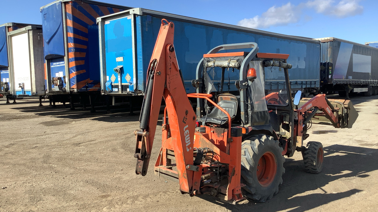 KUBOTA B3030 - Багер-товарач: снимка 3 KUBOTA B3030 - Багер-товарач: снимка 3