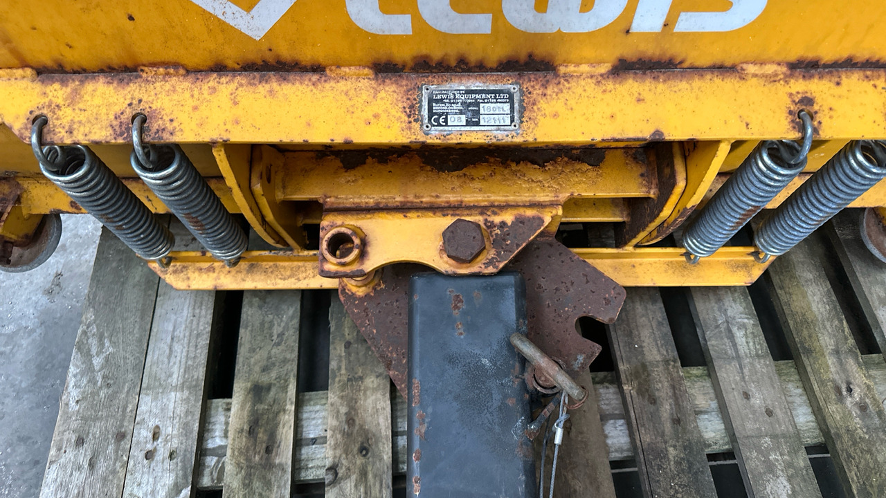 LEWIS SNOW PLOUGH - Строително оборудване: снимка 4 LEWIS SNOW PLOUGH - Строително оборудване: снимка 4
