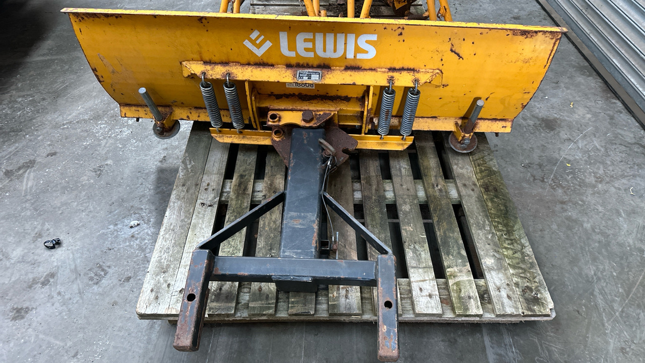 LEWIS SNOW PLOUGH - Строително оборудване: снимка 3 LEWIS SNOW PLOUGH - Строително оборудване: снимка 3