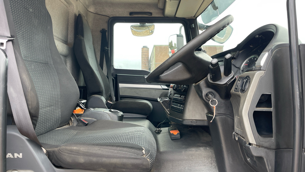 MAN TGM 26.340 - Бордови камион, Камион с кран: снимка 5 MAN TGM 26.340 - Бордови камион, Камион с кран: снимка 5