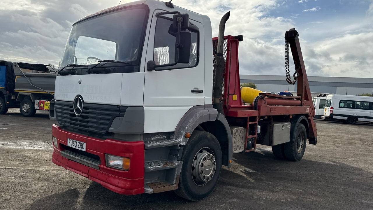 MERCEDES ATEGO 1823 - Мултилифт за контейнери камион: снимка 2 MERCEDES ATEGO 1823 - Мултилифт за контейнери камион: снимка 2